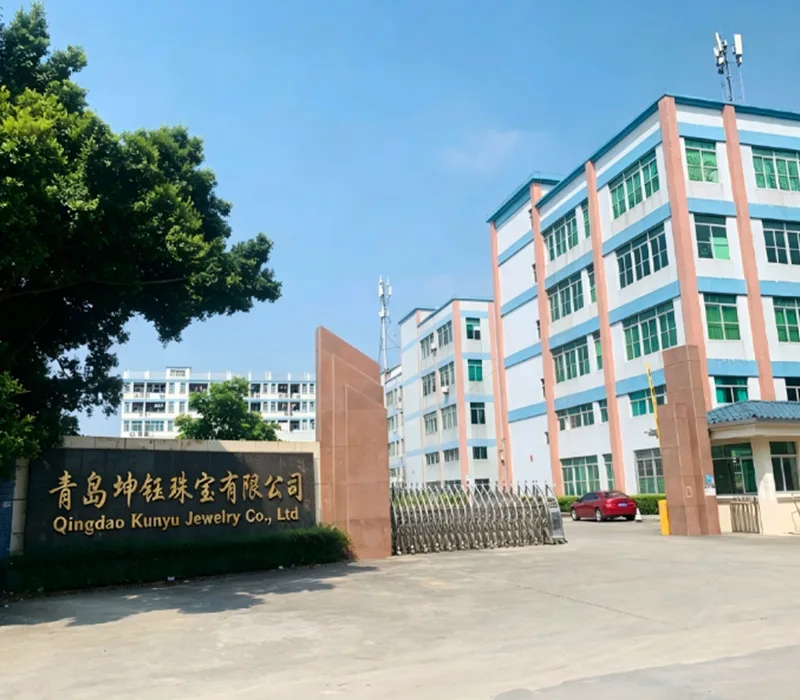 về chúng tôi