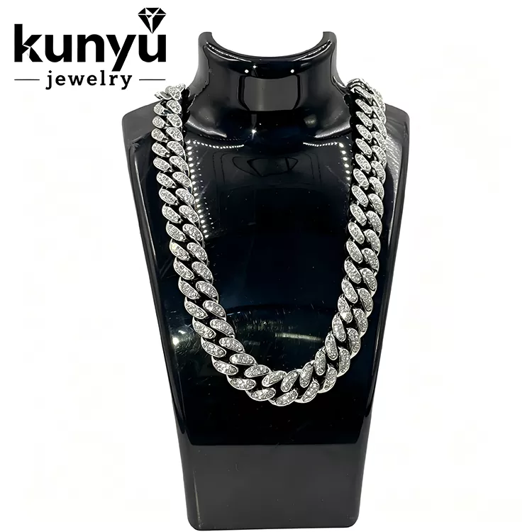 Vòng cổ liên kết Bling Cuba Vòng cổ liên kết Bling Cuba