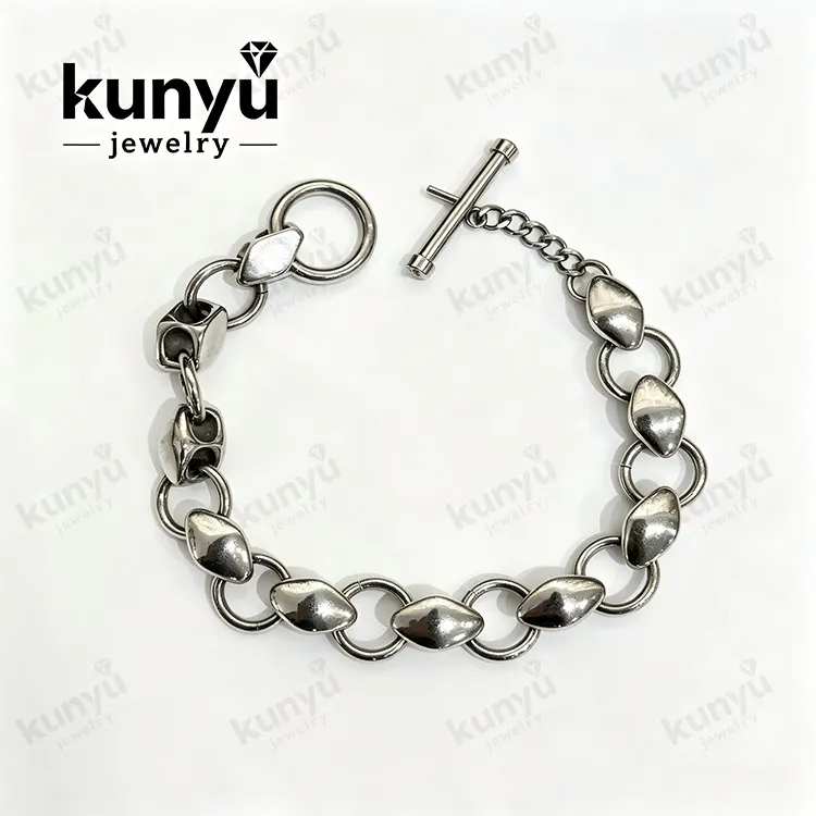 Dây chuyền mạ bạc cổ thủ công
