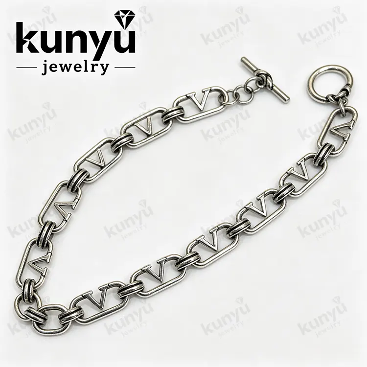 Dây chuyền mạ bạc cổ thủ công